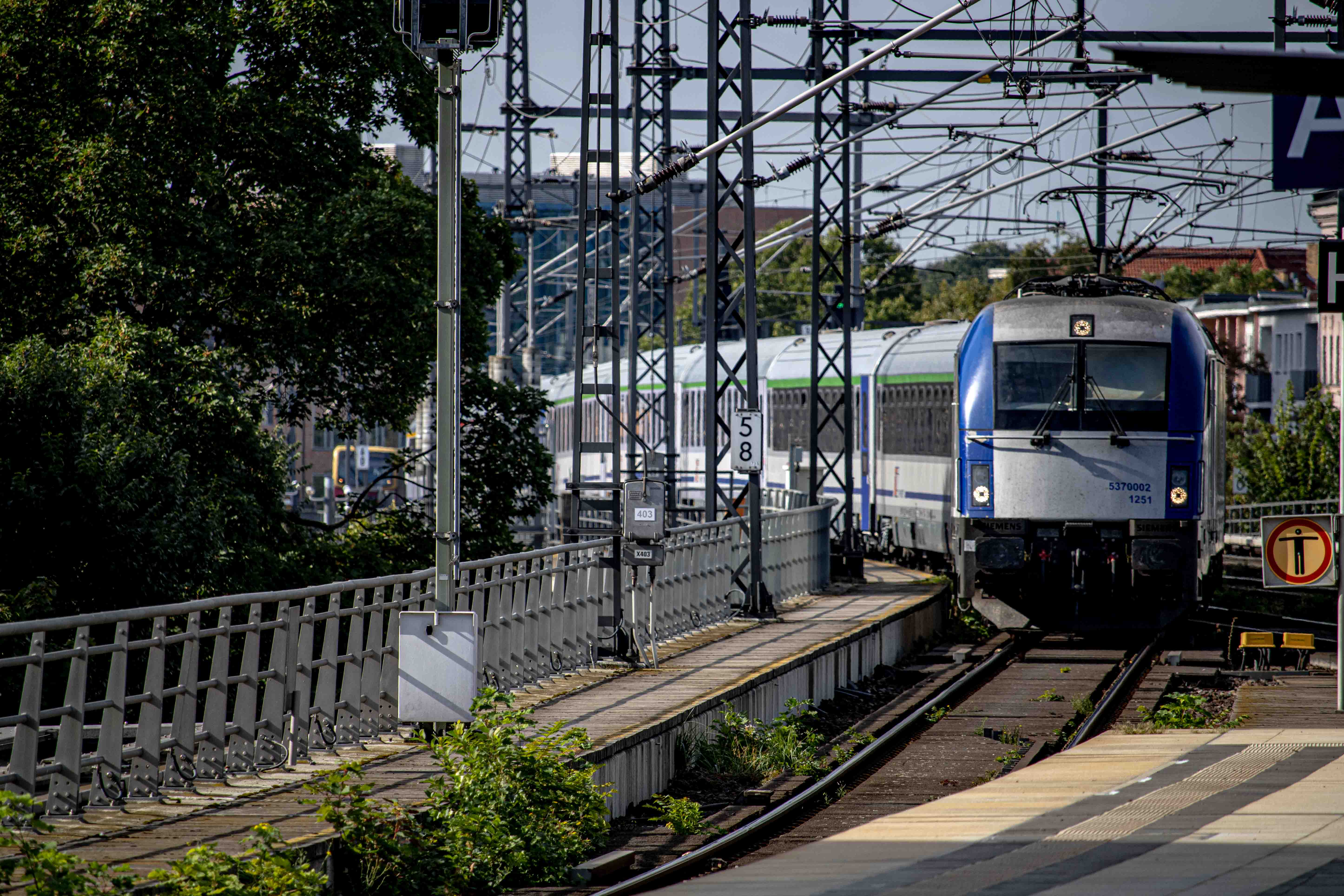 Train to kraków